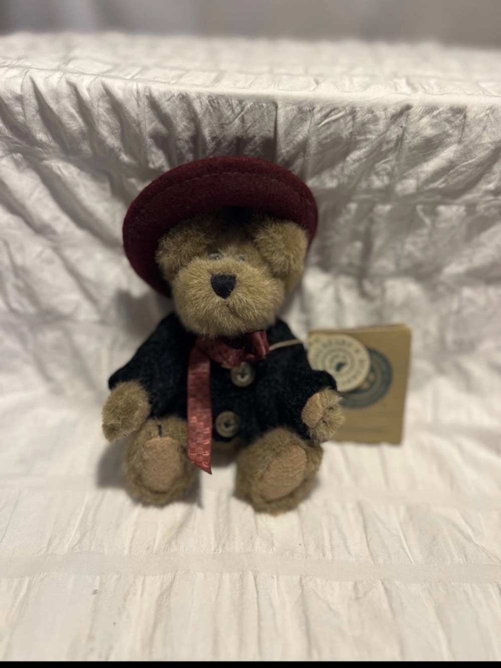 Vintage Eloise Willoughby Boyds Bears Tan Tag with Green Logo